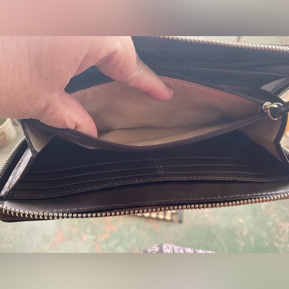 COACH  Brown Zip around wallet - Picture 6 of 10
